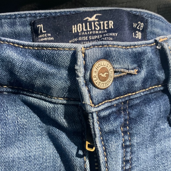 Hollister High-rise Super Skinny Denim Ripped Jeans - Picture 4 of 4